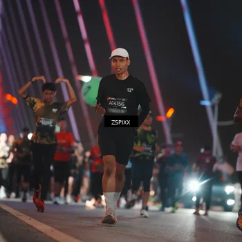 Runner Photo 6252468