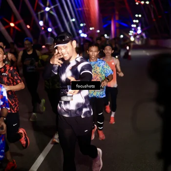 Runner Photo 6252489
