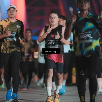 Runner Photo 6252500