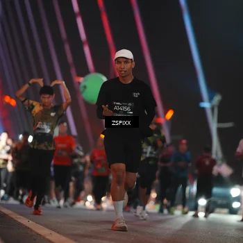 Runner Photo 6252514