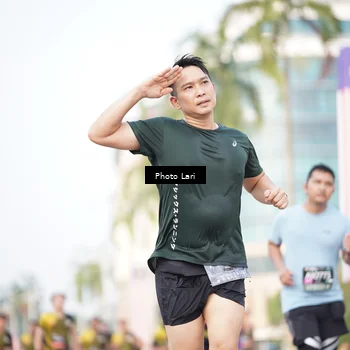 Runner Photo 6252543
