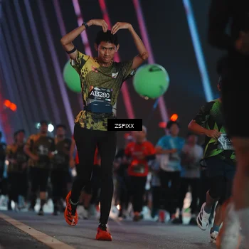 Runner Photo 6252598