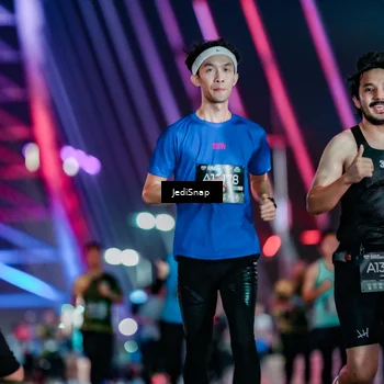 Runner Photo 6252700