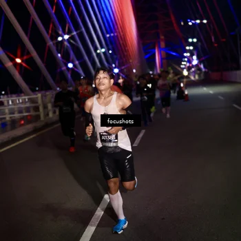 Runner Photo 6253038