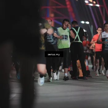 Runner Photo 6253087