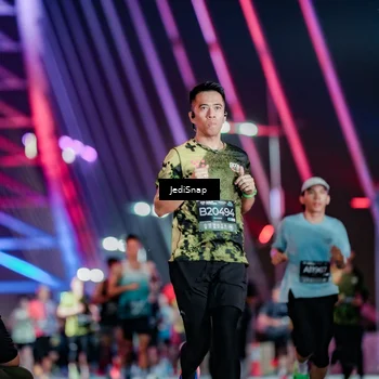 Runner Photo 6253090