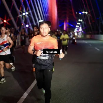 Runner Photo 6253109