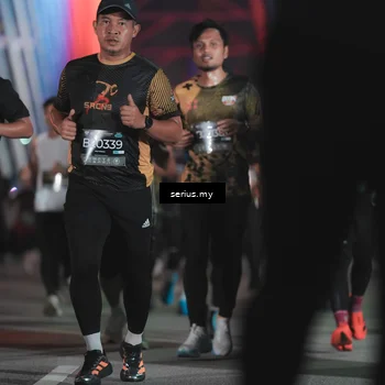 Runner Photo 6253145