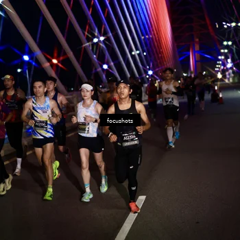 Runner Photo 6253160