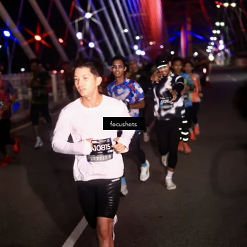 Runner Photo 6253213