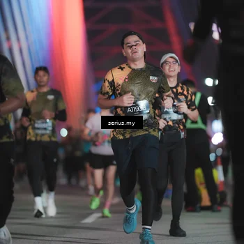 Runner Photo 6253214