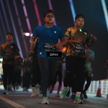 Runner Photo 6253235