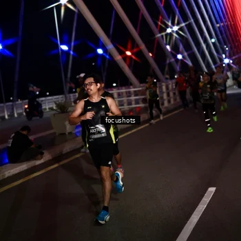 Runner Photo 6253278