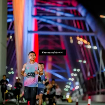 Runner Photo 6253341