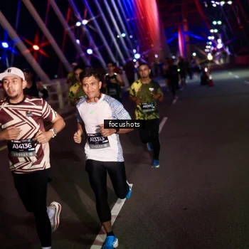 Runner Photo 6253376