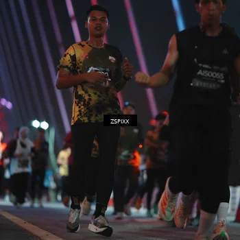 Runner Photo 6253381