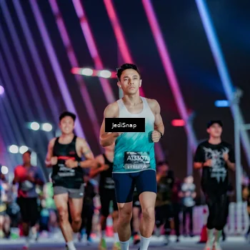 Runner Photo 6253400