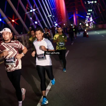 Runner Photo 6253405