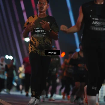 Runner Photo 6253436