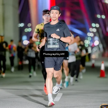 Runner Photo 6253486
