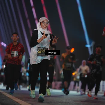 Runner Photo 6253512