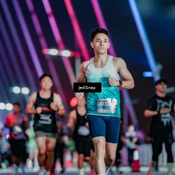 Runner Photo 6253588