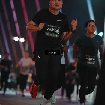 Runner Photo 6253827