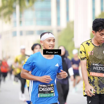 Runner Photo 6253844