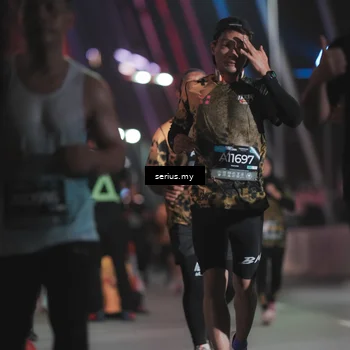 Runner Photo 6254003
