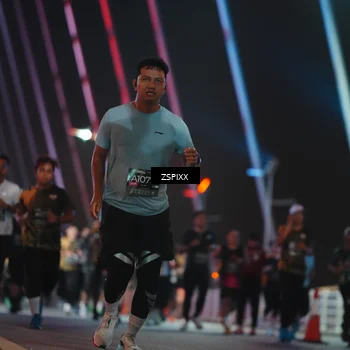 Runner Photo 6254066