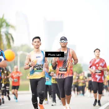 Runner Photo 6254068