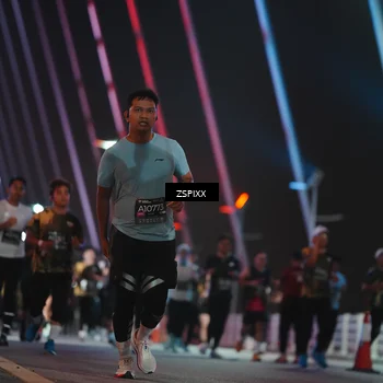 Runner Photo 6254074