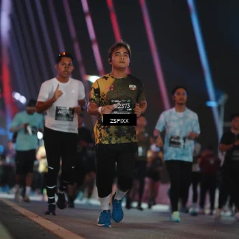 Runner Photo 6254083