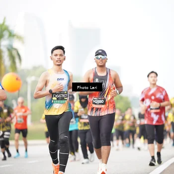 Runner Photo 6254085