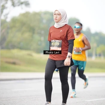 Runner Photo 6254105
