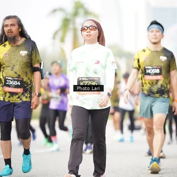 Runner Photo 6254119