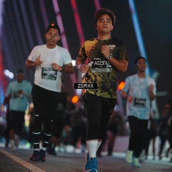 Runner Photo 6254160