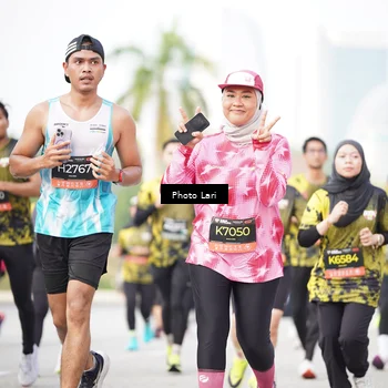 Runner Photo 6254179