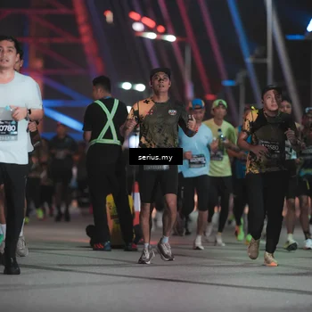 Runner Photo 6254372
