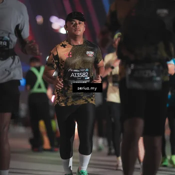 Runner Photo 6254416