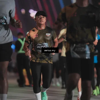 Runner Photo 6254451