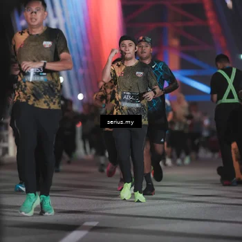 Runner Photo 6254484