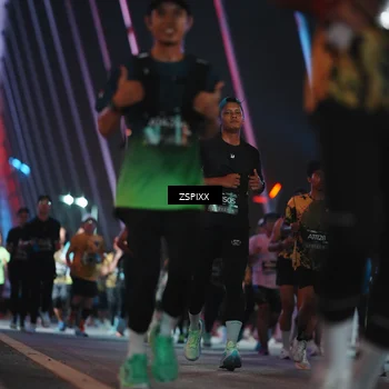 Runner Photo 6254902