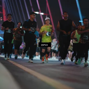 Runner Photo 6255043