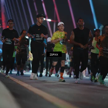 Runner Photo 6255086