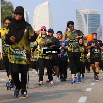 Runner Photo 6255133