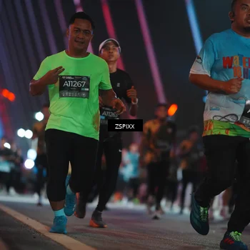 Runner Photo 6255191