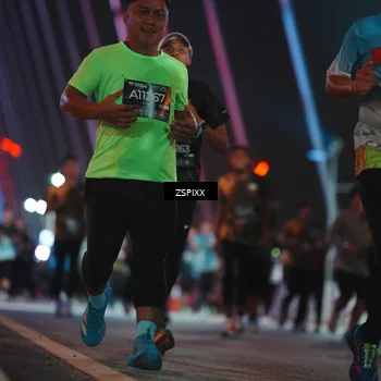 Runner Photo 6255215