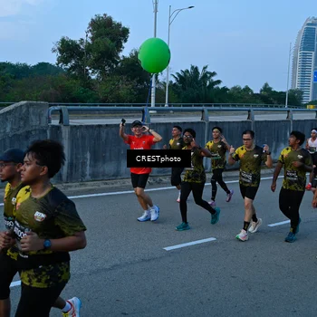 Runner Photo 6255456