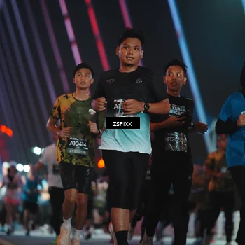 Runner Photo 6255502